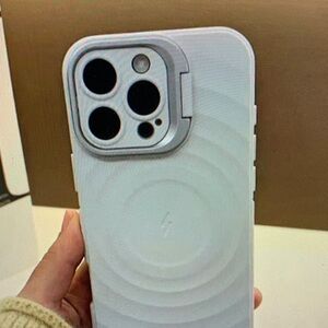 Case-Mate White Phone Case with Silver Accents